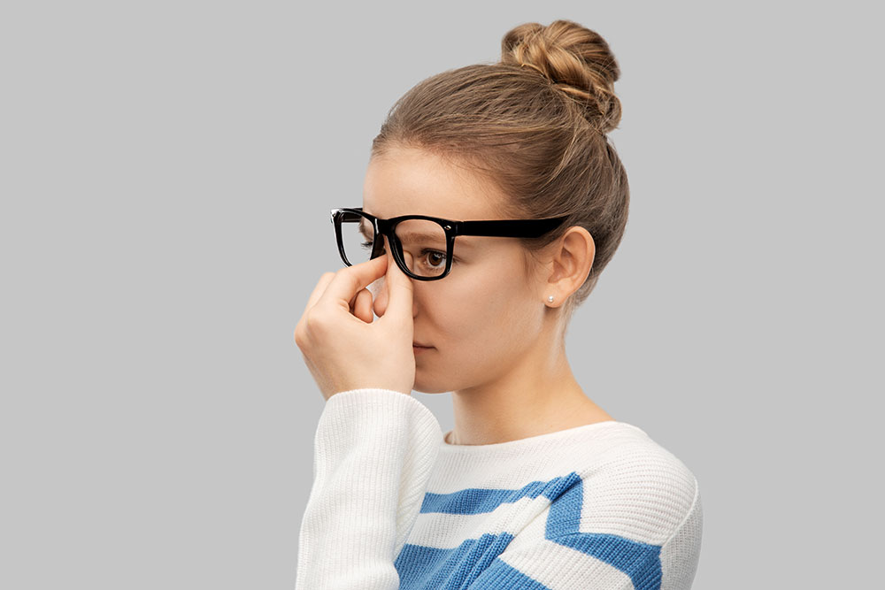 What Can I Do If My Glasses Are Too Heavy on My Nose? 1